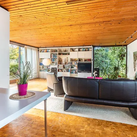 Hébergement de vacances Sonniger Architektenbungalow 128 Qm