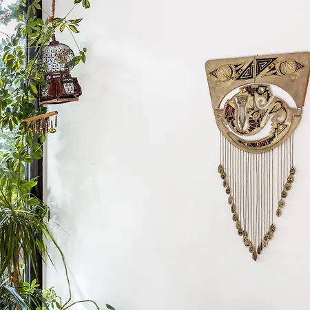 Sonniger Architektenbungalow 128 Qm *