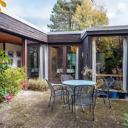 Sonniger Architektenbungalow 128 Qm *